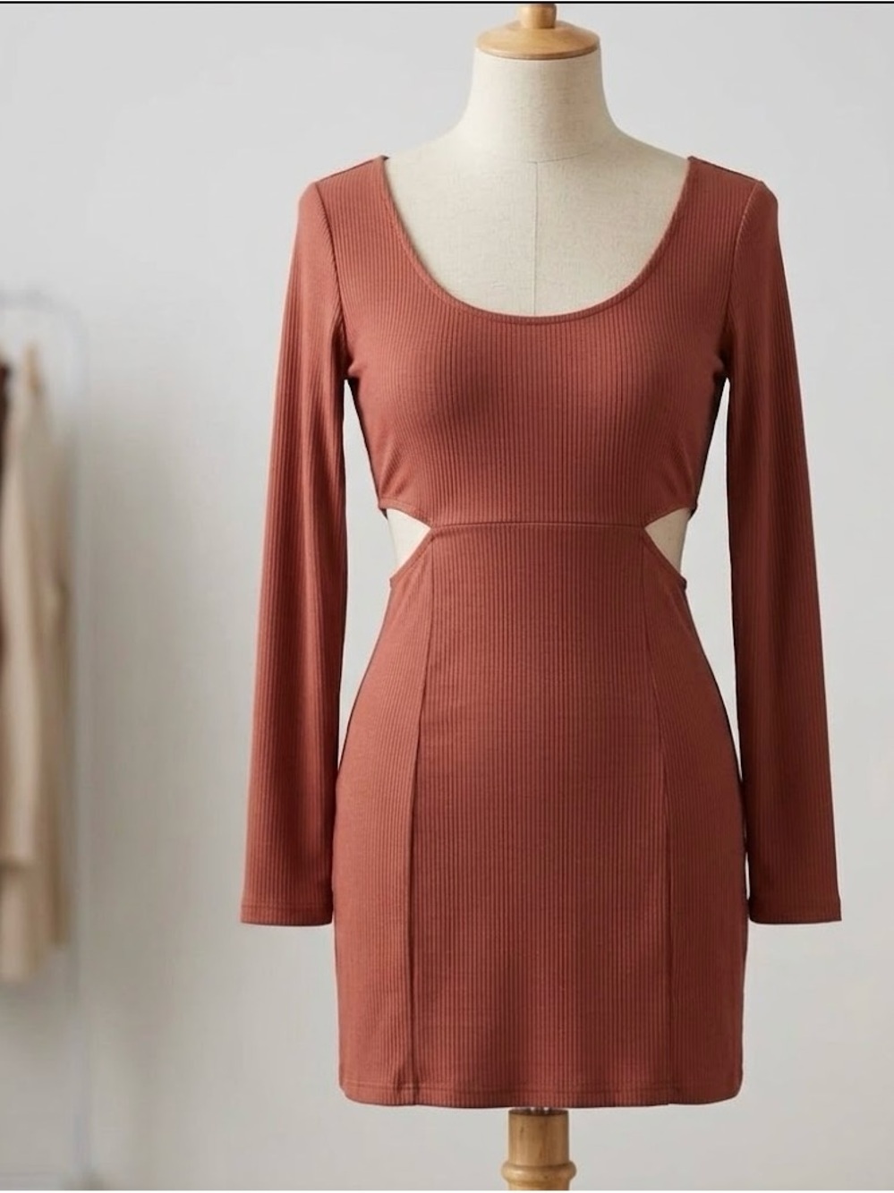 💫 Open Edit Ribbed Long-Sleeve Cutout Blush Brown Mini Dress - Size Large EUC